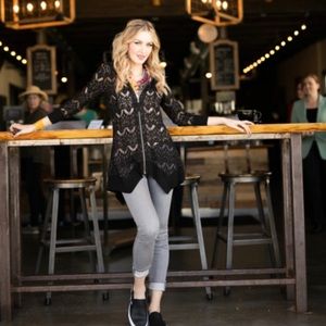 Evy’s Tree Black Josie Tunic Lace Hoodie Kimono XL